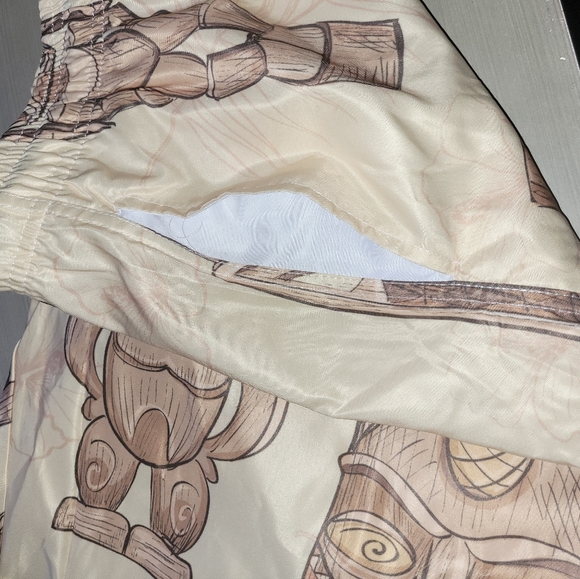 NWOT Men's 3XL Tiki Swimming 🏊‍♂️ Trunks - Picture 3 of 6